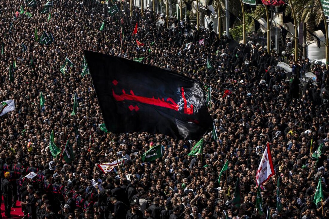 Juloos Procession